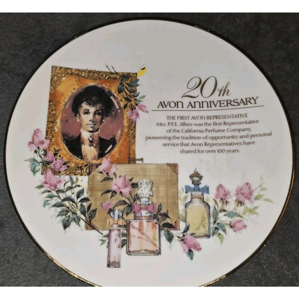 Avon 20th Anniversary Representative Award Plate Mrs P.F.E. Albee 22K Gold Trim